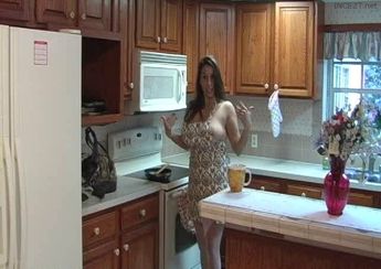 stacie starr and  aliysa moore in answer #2459595