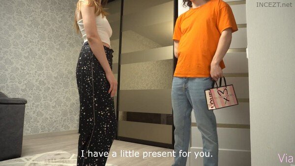 Hot Sister Spread Her Legs For This Gift (English Subs) HD 1080p