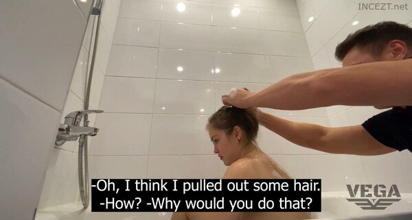 DAD COULDN’T RESIST WHEN HE WASHED HIS DAUGHTER HD 1080p