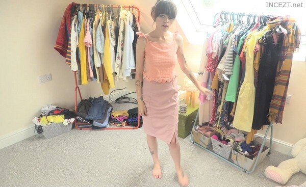 Daughter Time – Sydney Harwin HD 1080p