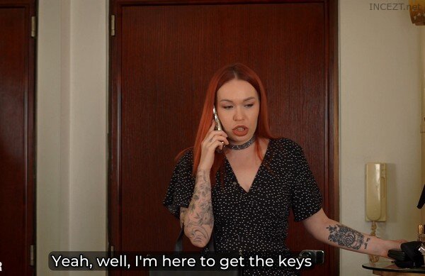 Mom in Catwoman Suit Tricks Son into Hot Sharebed Sex 4k