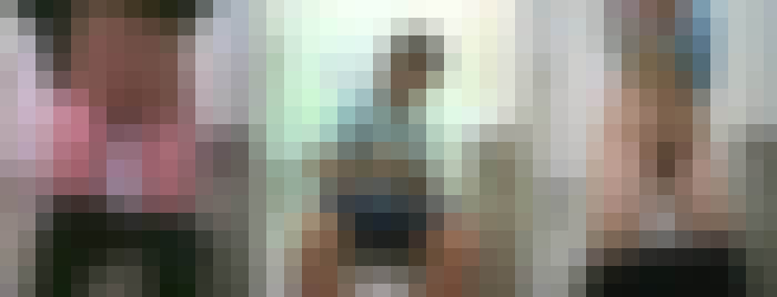 【しー級】パイパン娘もいるトイレ風景